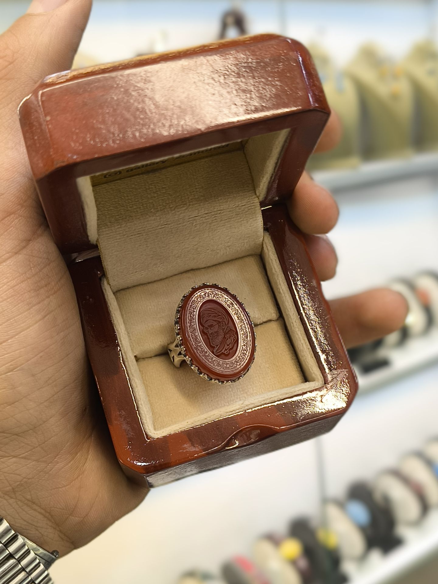 انگشتر مردانه با چهره رهبری